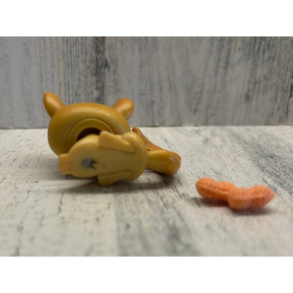 Littlest Pet Shop LPS Chinchilla and Accessory EUC - Picture 3 of 3